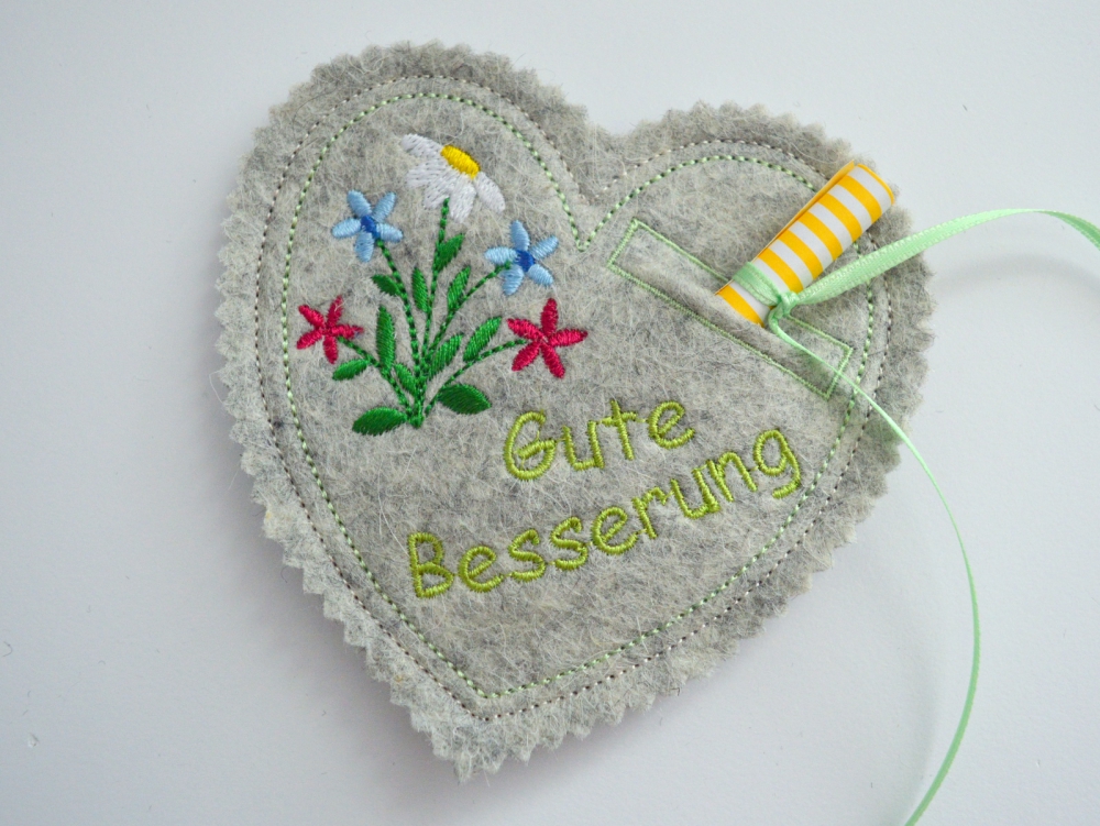 Bild 1 von ITH Stickdatei Geschenkanhänger Herzen mit Sprüche für Glückwünsche und Geldgeschenke 