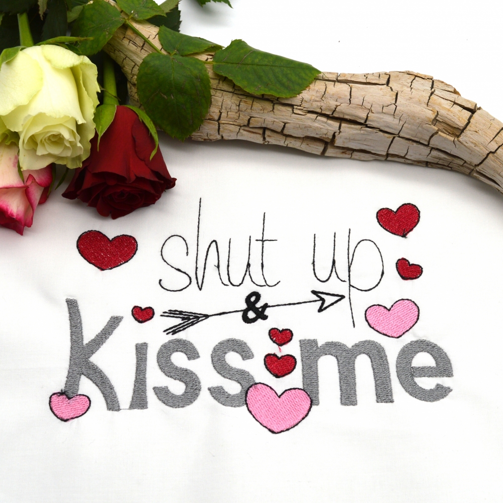 Bild 1 von Stickdatei Valentinstag Herzen shut up and kiss me