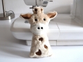 Bild 2 von Stickdatei Giraffe ITH Rassel Kuscheltier