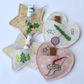 Bild 1 von ITH Stickdatei Weihnachten Geschenkanhänger  / (Größe) SET 10x10cm und 13x13cm