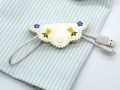 Bild 4 von Stickdatei SET Mugrug Kabelbinder Handtuchhalter Blumen
