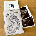 Bild 3 von Stickdatei Mama Mutter mit Baby Konturstickdatei in verschiedenen Größen mit ITH Mutterpass