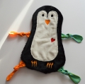 Bild 3 von ITH Stickdatei Pinguin Schmusetuch Schnuffeltier