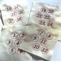 Bild 2 von Stickdatei Adventskalenderzahlen rund für Button zum Aufnähen oder Aufkleben